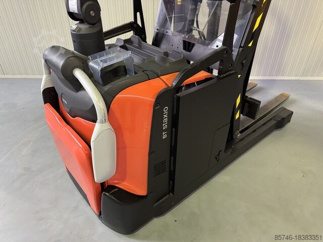 SPE 120 XR * ДЕМОНСТРАЦИЯ !! Выдвижная мачта + наклонные вилы !! TOYOTA SPE 120 XR *  DEMO !! REACH - MAST  +  Tilting Forks !!