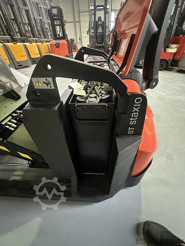 SPE 120 XR * ДЕМО!! Рич - мачта + наклоняемые вилы + нержавеющая сталь!! TOYOTA SPE 120 XR * DEMO !!  REACH - MAST  +  Tilting Forks + S.S.  !!