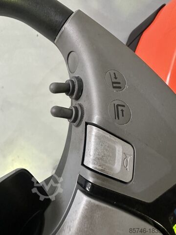 SPE 120 XR * ДЕМО!! Рич - мачта + наклоняемые вилы + нержавеющая сталь!! TOYOTA SPE 120 XR * DEMO !!  REACH - MAST  +  Tilting Forks + S.S.  !!