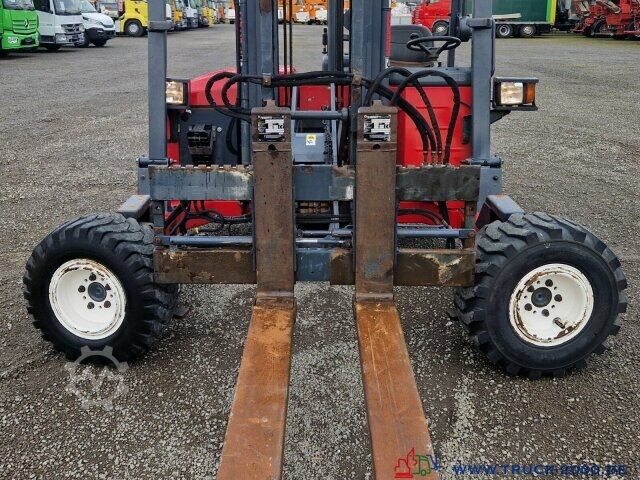 Вилочный погрузчик Moffett Mitnahmestapler 4 Wege Allrad NX Typ M 4 25.4