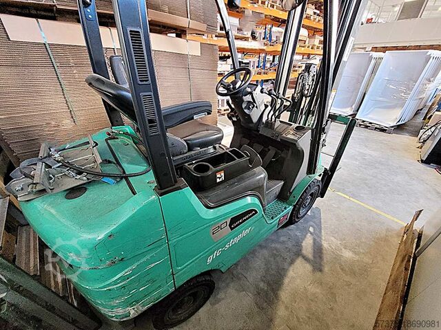 Вилочный погрузчик Mitsubishi FG20NT