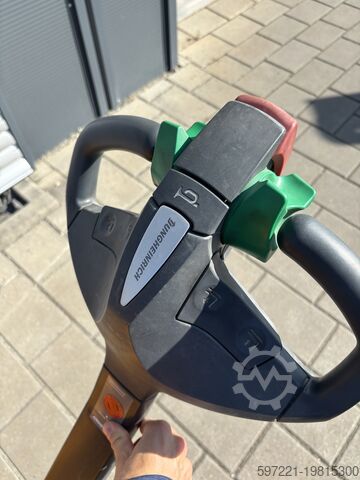 Электрические палетные тележки Jungheinrich EJE 220 Rampenfunktion