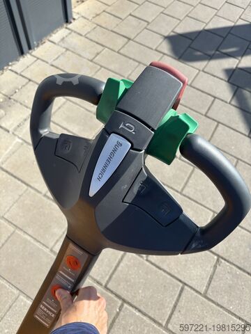 Электрические палетные тележки Jungheinrich EJE 220 Rampenfunktion