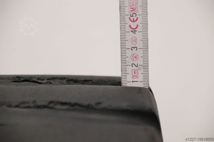 Шины из твердой резины Bergougnan 22x12x16