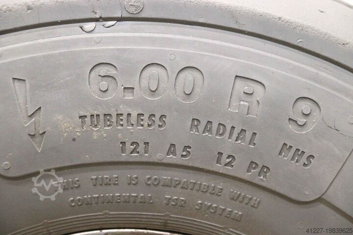 Шина с ободом 2 шт. Continental Conti RV20 Velocity  6.00 R 9