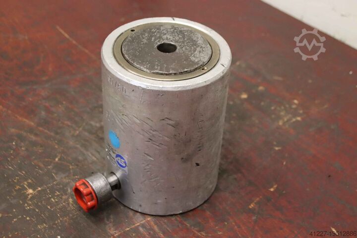 Гидравлический цилиндр 50 т Lukas HP 50/50