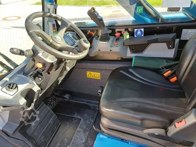 Стационарный телескопический погрузчик Merlo E-Worker 25.5-90