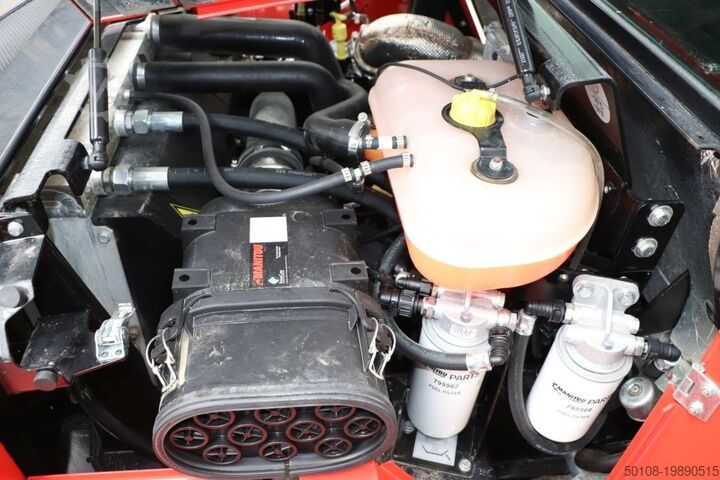 Вездеходный вилочный погрузчик Manitou M 30.4 3F550 S4