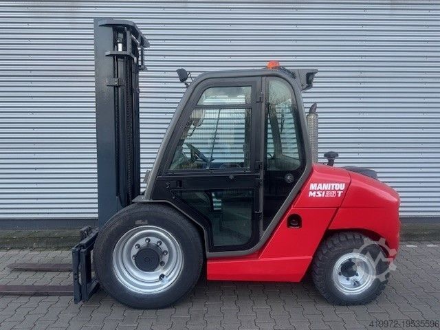 Вездеходный вилочный погрузчик Manitou MSI 35T