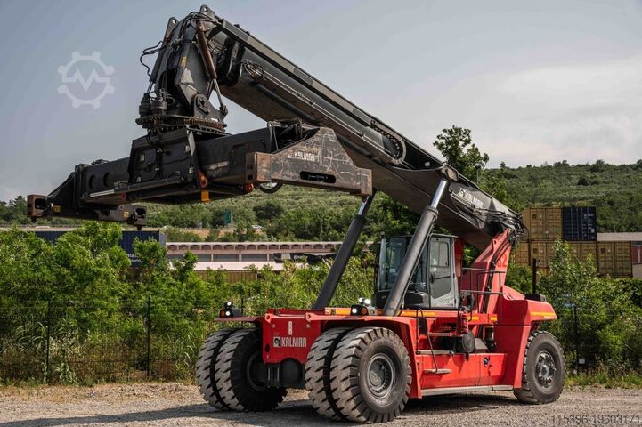 Ричстакер с полным контейнером Kalmar DRG450-60S5