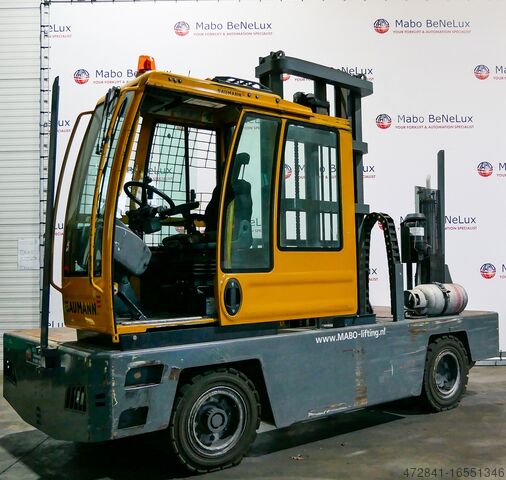 Автопогрузчики с боковым погрузчиком Baumann HX50