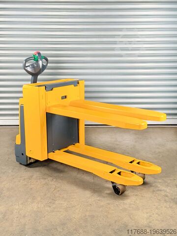 Транспортировочное средство Jungheinrich Service Neu - Batterie 80% - 2t - nur 3.678 Std.