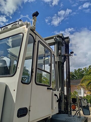 4-колесный вилочный погрузчик Svetruck 1060-30