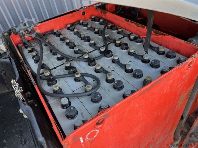 Электрический 4-х колесный вилочный погрузчик Linde E16PH-02