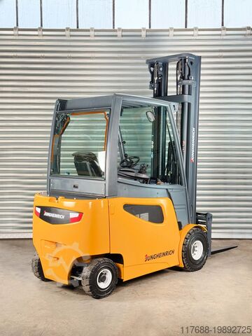 Электрический 4-колесный Jungheinrich EFG S30 - Service Neu - Batterie 90% - 7.5m Hub