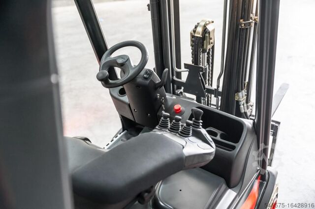 Вилочный погрузчик Linde E18