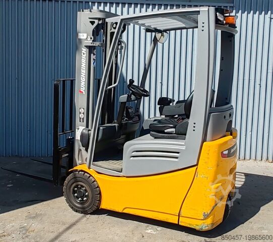 Электрический – 3 колеса Jungheinrich EFG 215 / 7380mh/ 2016y