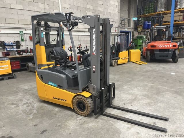 Электрический 3-колесный вилочный погрузчик Jungheinrich Elektro Gabelstapler EFG 115