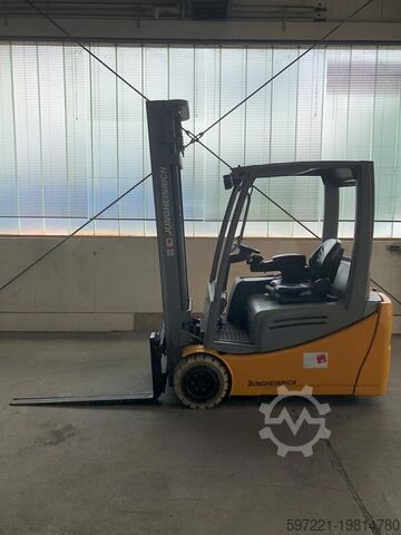 Электрический – 3 колеса Jungheinrich EFG220 GE115-400ZT