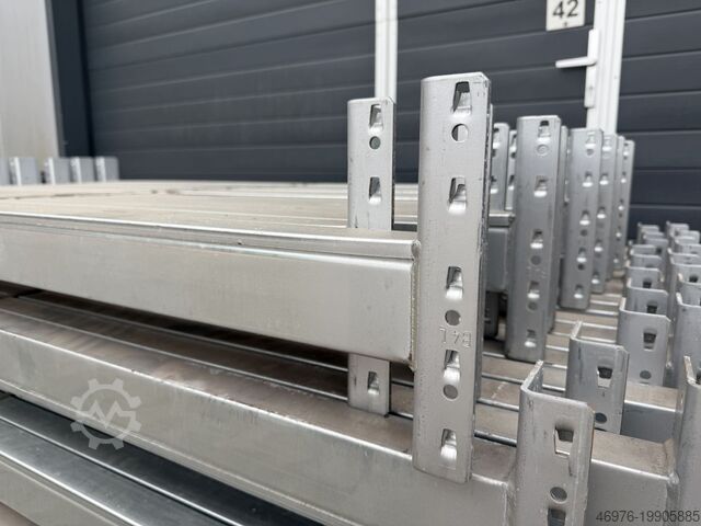 Многоярусный склад Траверса для паллетных стеллажей Dexion P 90 / K: 80 x 50 mm / lichte Weite: 1.800 mm