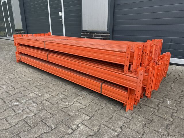 система стеллажей для поддонов на многоярусном складе Arestant AS / Regallänge: 19,58 lfm. St.: 4.000 x 1.100 mm / Tr: 2.705 mm