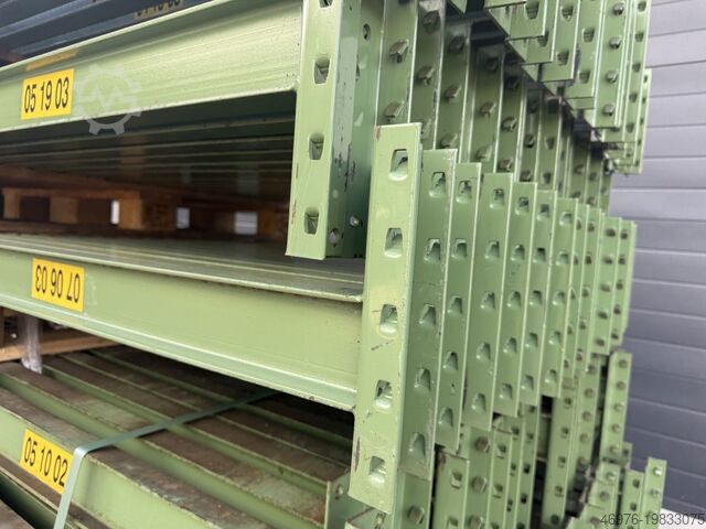 Многоярусный склад Траверса для паллетных стеллажей SSI Schäfer PR400 /lichte Weite: 2.700mm INP Profil: 80 x 42 mm