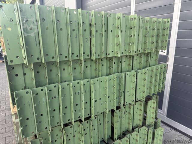 Многоярусный склад Траверса для паллетных стеллажей SSI Schäfer PR400 /lichte Weite: 2.700mm INP Profil: 80 x 42 mm