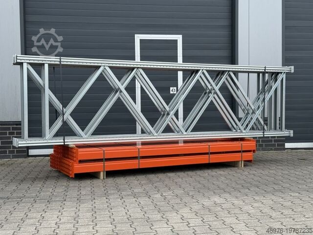 система стеллажей для поддонов на многоярусном складе Vogelsang NS / Regallänge: 13,92 lfm./ St.:4.200 x 1.100 mm / Tr.: 2.700 mm