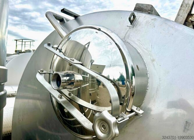 Нержавеющая стальная емкость 14000 л STAI 