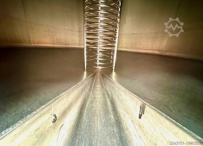 Нержавеющая стальная емкость 14000 л STAI 