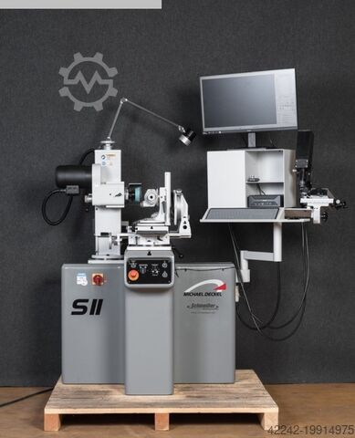 Инструментально-шлифовальный станок - Universal DECKEL S11