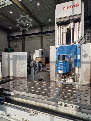 Фрезерный станок с подвижной колонной ANAYAK Performer 2000