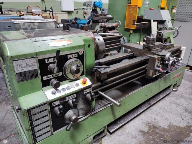 Токарный станок TONGIL TIPL5-530x1550