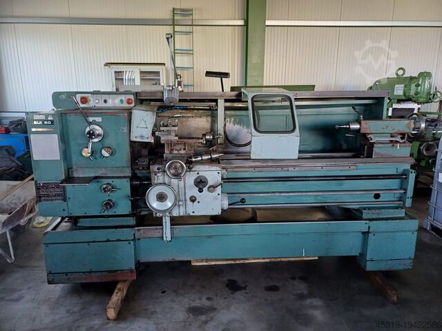 Токарный станок TOS Trenčín SUI 50 - 1500