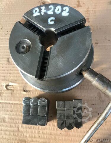 Трехкулачковый патрон  