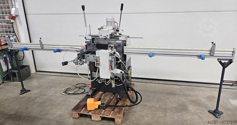 Копировально-фрезерный станок Elumatec KF 178 Elumatec KF 178