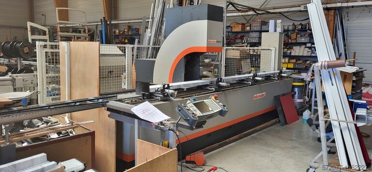 3-осевой обрабатывающий центр с ЧПУ Elumatec SBZ 122/20