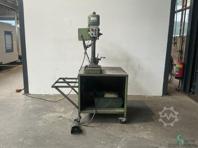 Сверлильный станок Ixion BT 15 GL BT