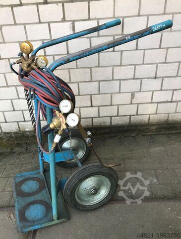 Автомобильная цилиндрическая тележка  