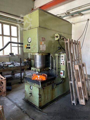 Гидравлический пресс WMW Zeulenroda PYE 160 S