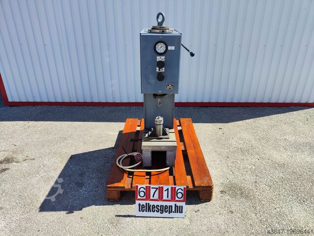 Гидравлический пресс, PYTE 3,15 VEB Werkzeugmaschinenfabrik Zeulenroda PYTE 3.15