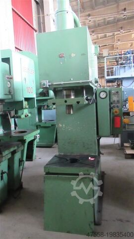 Одноколонный пресс - гидравлический WMW ZEULENRODA PYE 40 S1