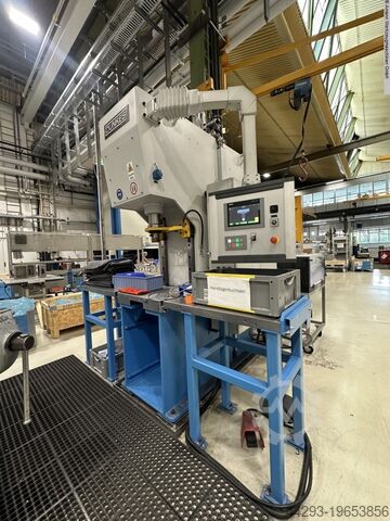 Одноколонный пресс - гидравлический DUNKES HF-STS 30