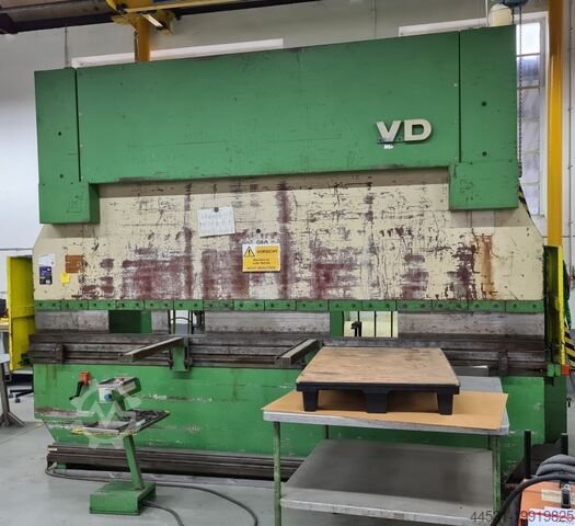 АБКАНТПРЕССЕ LVD PPN 200 / 40