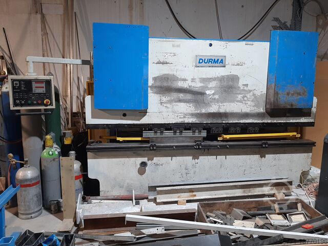 машина для выпрямления лент DURMA HAP 3080