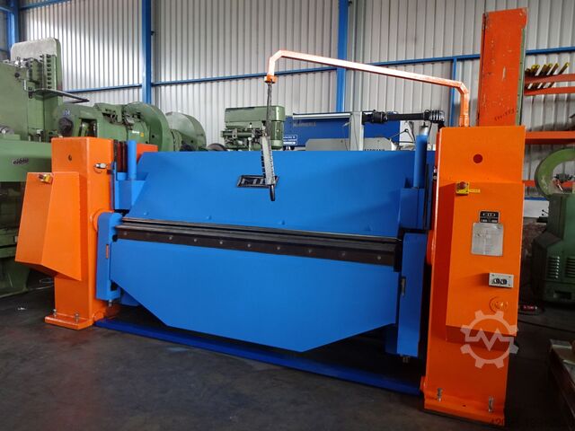 Моторизованная фальцевальная машина Maschinenbau DURST DA 254.10