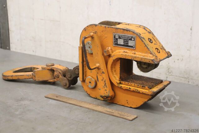 Зажим для листового металла 35-70 мм Takraf KR 2 2000 kg