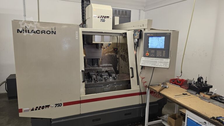 Обрабатывающий центр - вертикальный CINCINNATI Arrow 750