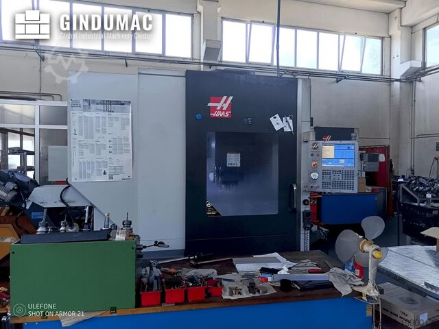 Вертикальный обрабатывающий центр HAAS UMC 750SS
