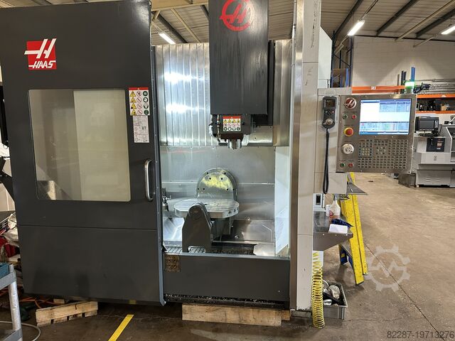 Вертикальный обрабатывающий центр Used HAAS UMC 750SS 5 Axis Universal Machining